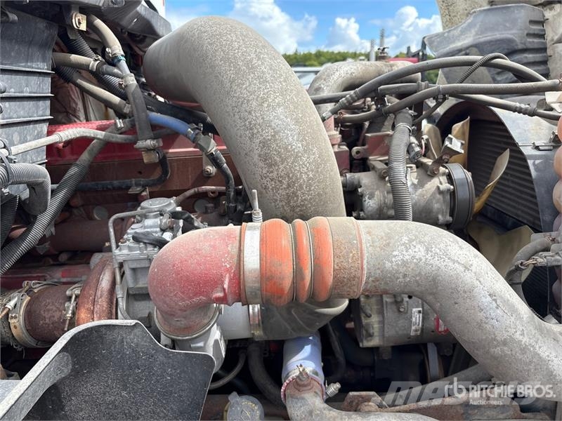 International Prostar 6x4 T/A Day Cab Truck Tractor Тягачі