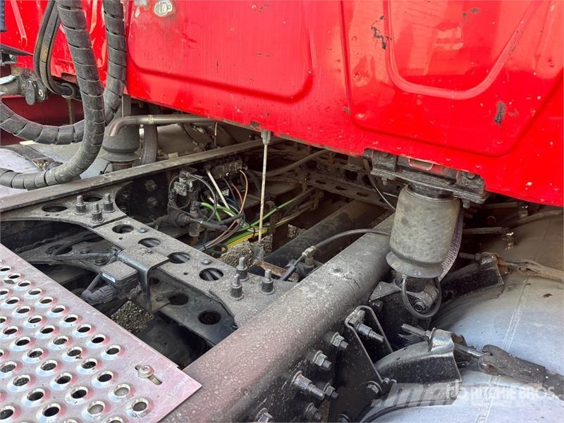 International ProStar+ 122 6x4 T/A Sleeper Truck Tractor Tractor Units