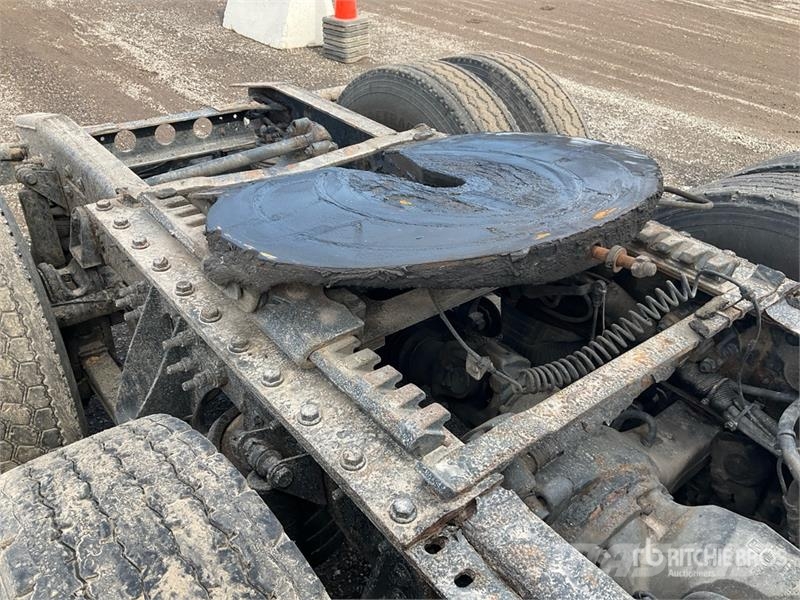 International Prostar+ 122 6x4 T/A Day Cab Truck Tractor Çekiciler