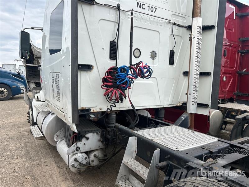 International ProStar 6x4 T/A Sleeper Truck Tractor (Inoperable) Nyergesvontatók