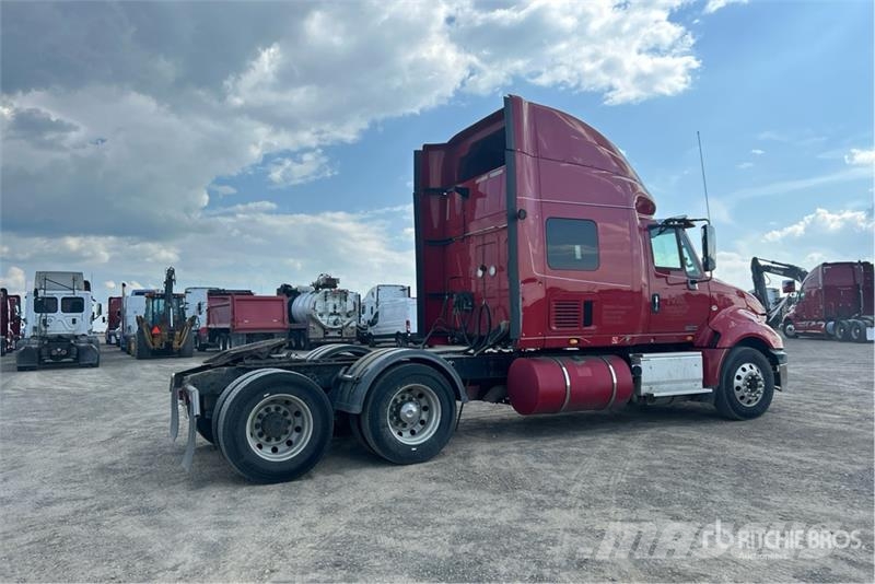 International ProStar 6x4 T/A Sleeper Truck Tractor Trekkvogner