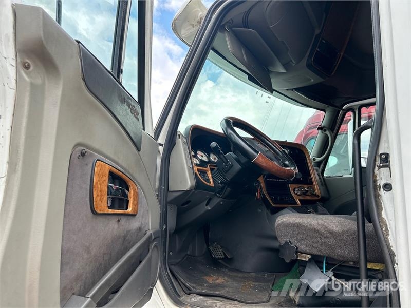 International ProStar 6x4 T/A Sleeper Truck Tractor (Inoperable) Nyergesvontatók