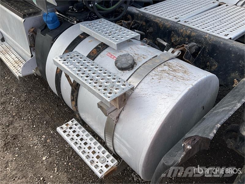 International Prostar+ 122 6x4 T/A Day Cab Truck Tractor Çekiciler