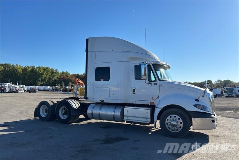 International Prostar 6x4 T/A Sleeper Truck Tractor وحدات الجر
