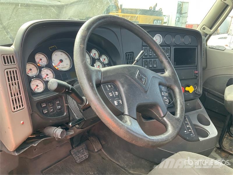 International Prostar+ 122 6x4 T/A Day Cab Truck Tractor Çekiciler