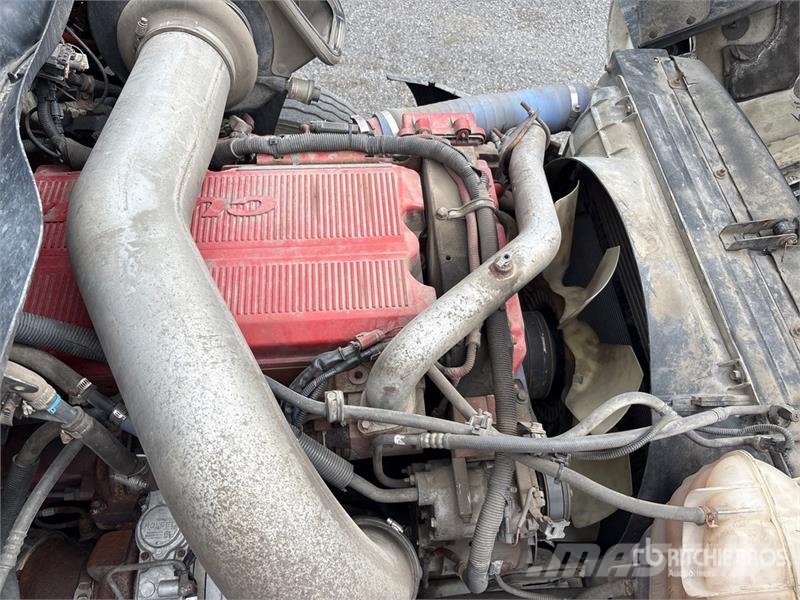 International Prostar 6x4 T/A Day Cab Truck Tractor Тягачі