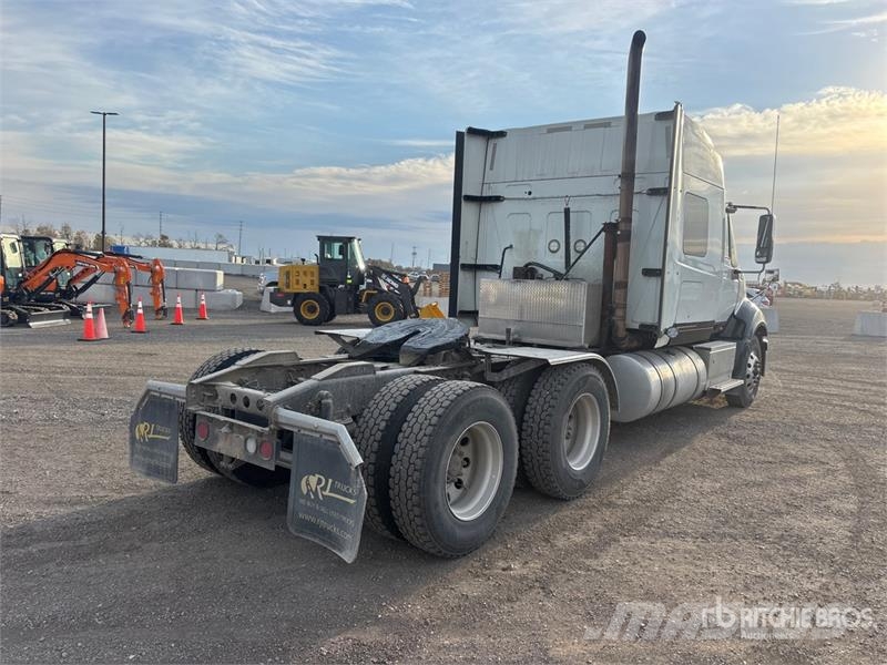 International ProStar+ 6x4 T/A Sleeper Truck Tractor Седельные тягачи