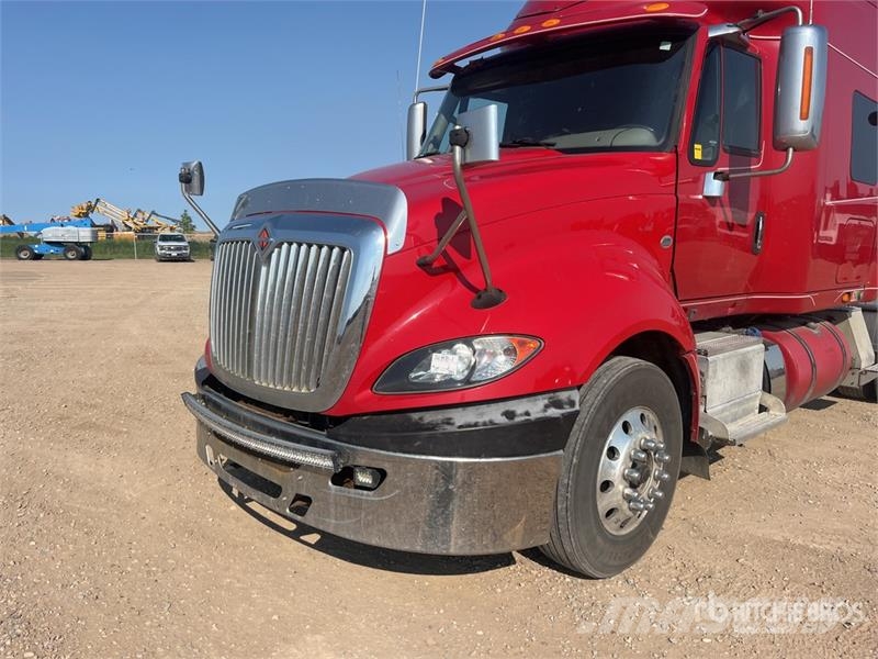 International ProStar 6x4 T/A Sleeper Truck Tractor Trekkvogner