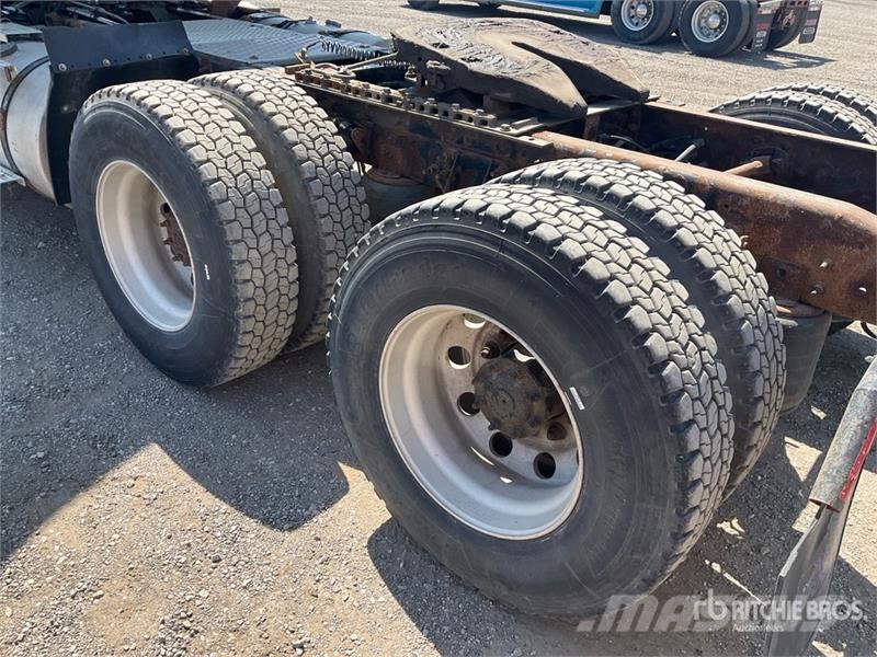 International ProStar+ 6x4 T/A Day Cab Truck Tractor 牵引车