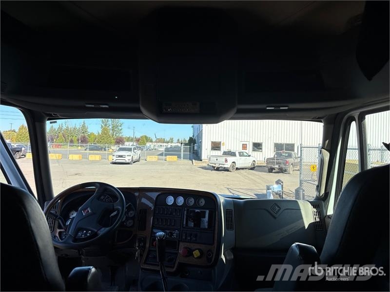 International Prostar 6x4 T/A Sleeper Truck Tractor وحدات الجر