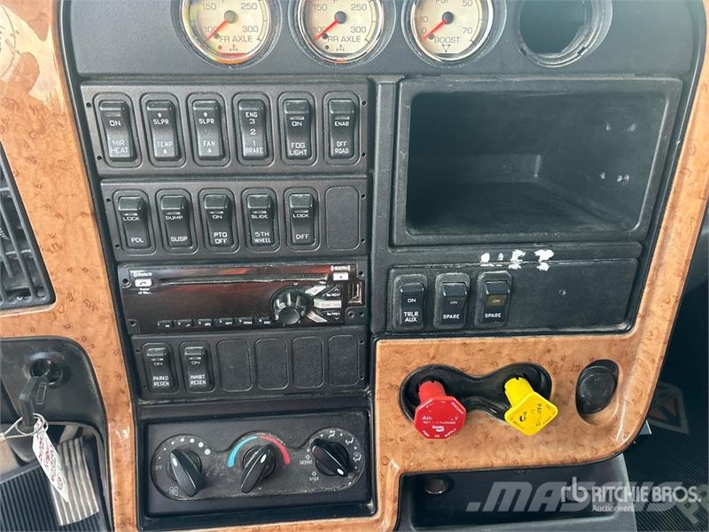 International ProStar+ 6x4 T/A Sleeper Truck Tractor Седельные тягачи