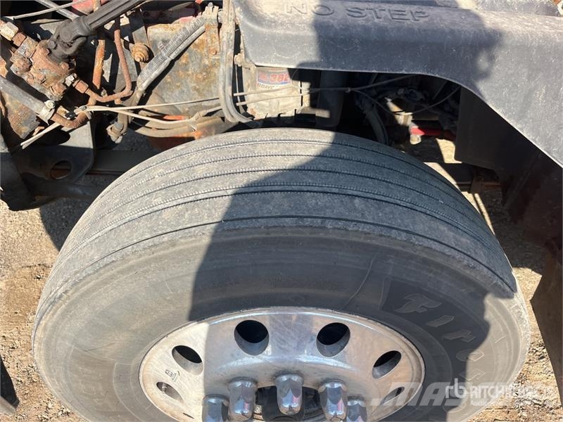 International ProStar 6x4 T/A Sleeper Truck Tractor Trekkvogner