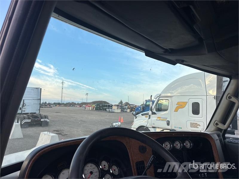 International ProStar+ 6x4 T/A Sleeper Truck Tractor Седельные тягачи
