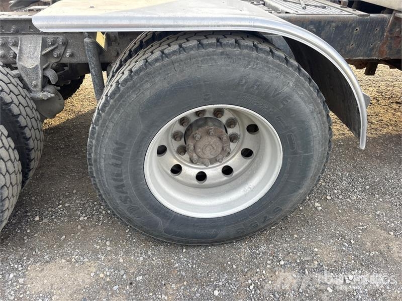 International ProStar+ 6x4 T/A Sleeper Truck Tractor Седельные тягачи