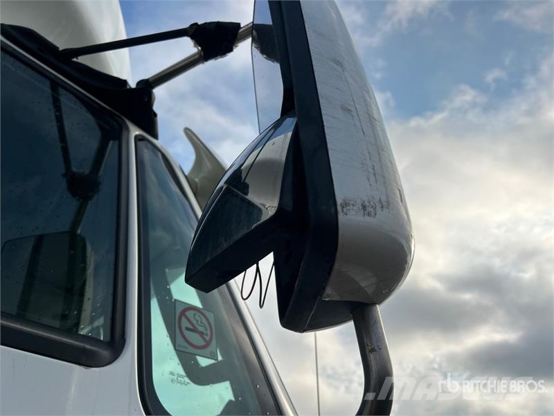 International ProStar+ 6x4 T/A Day Cab Truck Tractor Motrici e Trattori Stradali