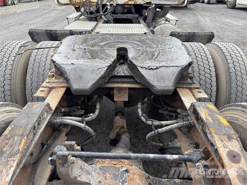 International Prostar 6x4 T/A Day Cab Truck Tractor Тягачі