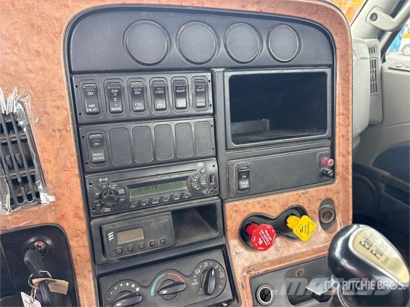 International Prostar 6x4 T/A Day Cab Truck Tractor Тягачі