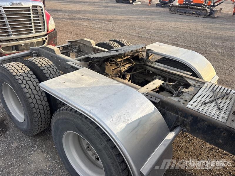 International ProStar+ 6x4 T/A Sleeper Truck Tractor Седельные тягачи