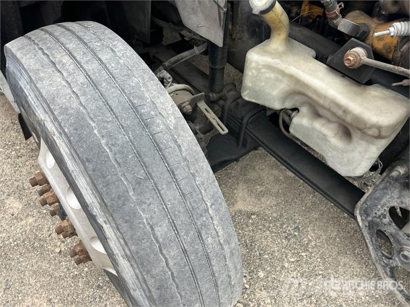 International ProStar 6x4 T/A Sleeper Truck Tractor (Inoperable) Nyergesvontatók