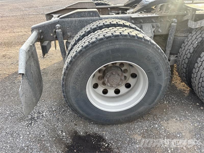 International ProStar+ 6x4 T/A Sleeper Truck Tractor Седельные тягачи