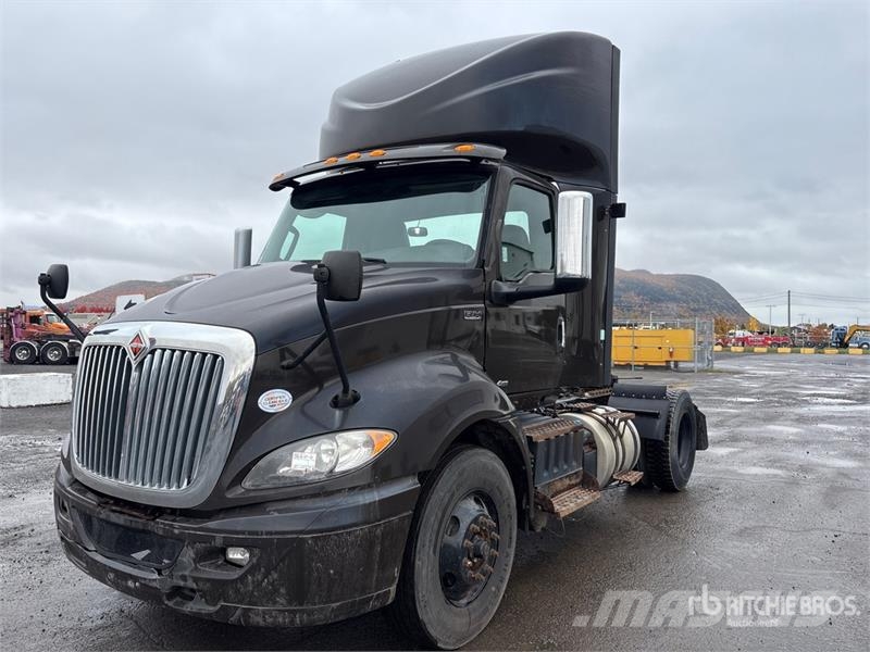 International RH613 4x2 S/A Day Cab Truck Tractor Sattelzugmaschinen