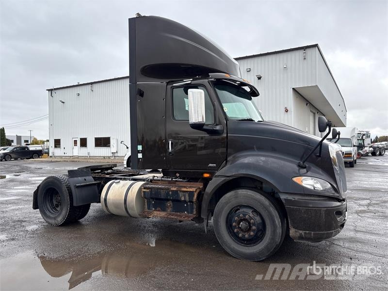 International RH613 4x2 S/A Day Cab Truck Tractor Sattelzugmaschinen