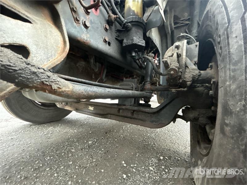 International RH613 4x2 S/A Day Cab Truck Tractor وحدات الجر