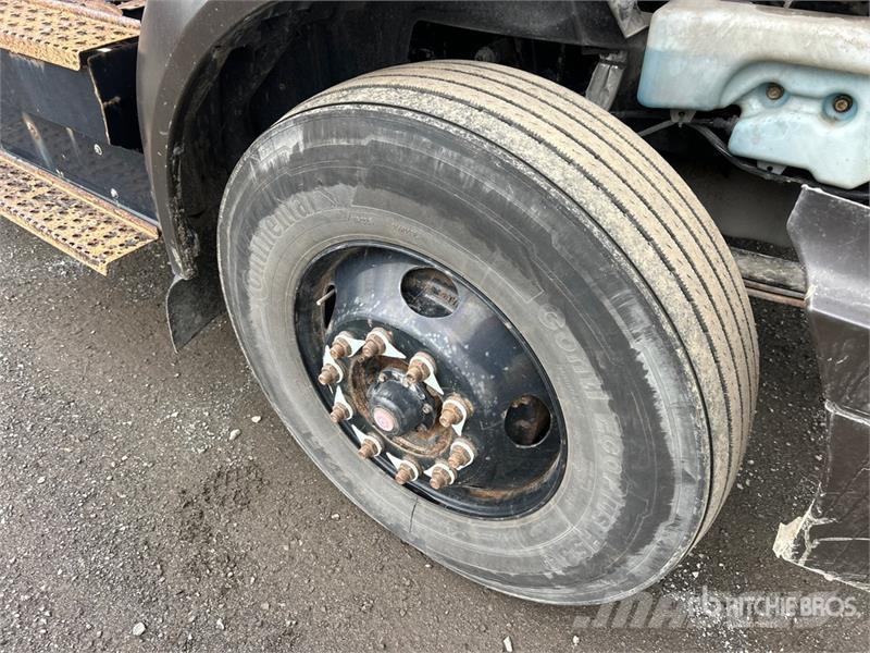 International RH613 4x2 S/A Day Cab Truck Tractor وحدات الجر