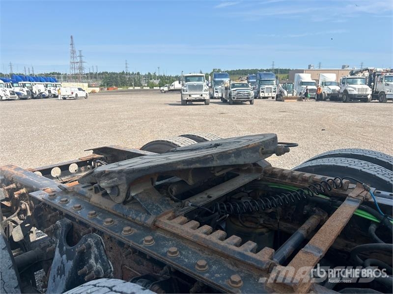 International RH613 6x4 T/A Day Cab Truck Tractor Sattelzugmaschinen