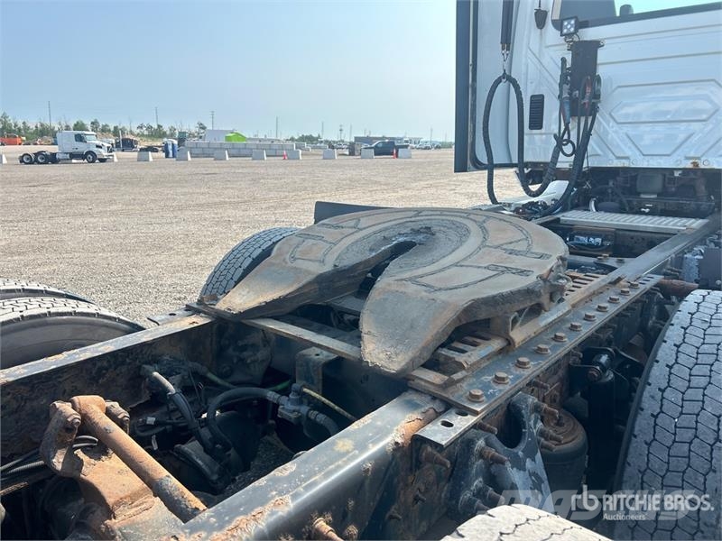 International RH613 6x4 T/A Day Cab Truck Tractor Sattelzugmaschinen