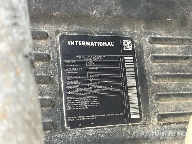International RH613 6x4 T/A Day Cab Truck Tractor Naudoti vilkikai