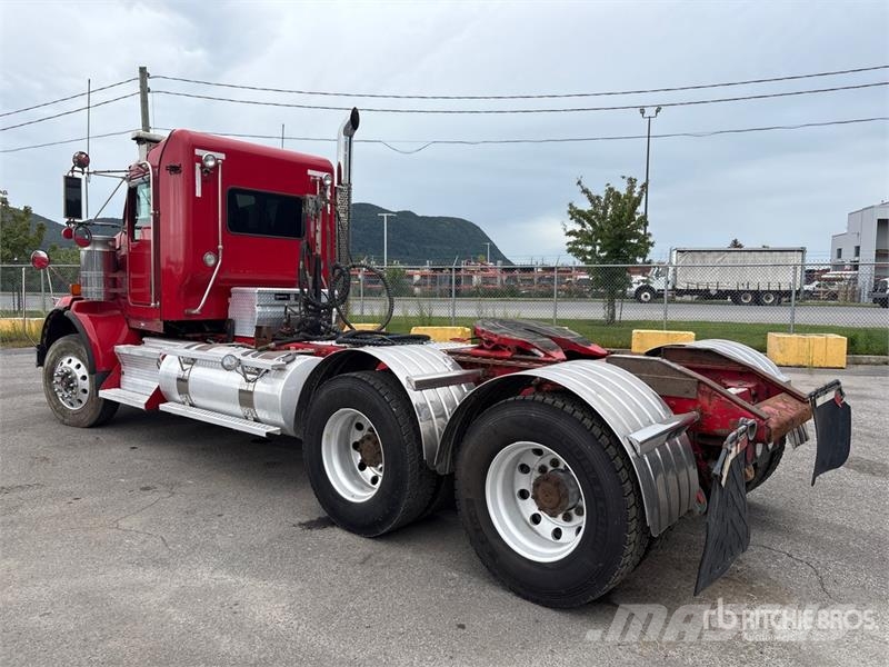 International RH613 6x4 T/A Day Cab Truck Tractor Vlačilci