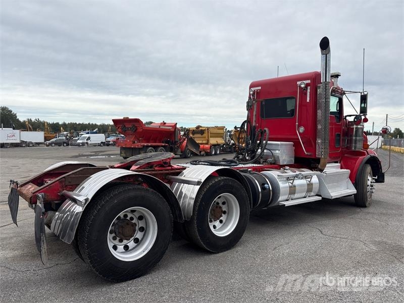International RH613 6x4 T/A Day Cab Truck Tractor Vlačilci