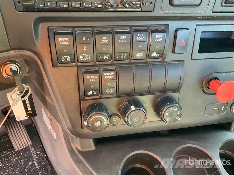 International RH613 6x4 T/A Day Cab Truck Tractor Naudoti vilkikai