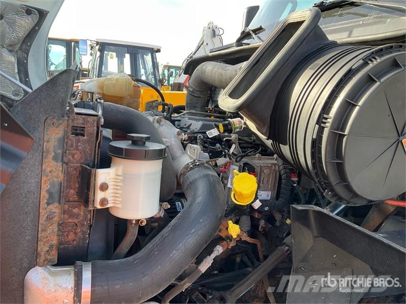 International RH613 6x4 T/A Day Cab Truck Tractor Naudoti vilkikai