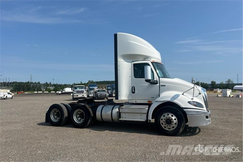 International RH613 6x4 T/A Day Cab Truck Tractor Sattelzugmaschinen