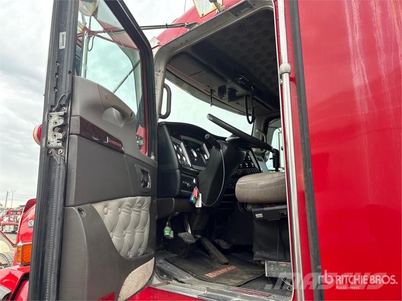 International RH613 6x4 T/A Day Cab Truck Tractor Vlačilci