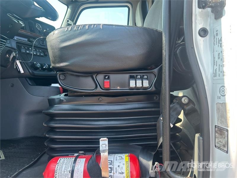 International RH613 6x4 T/A Day Cab Truck Tractor Sattelzugmaschinen