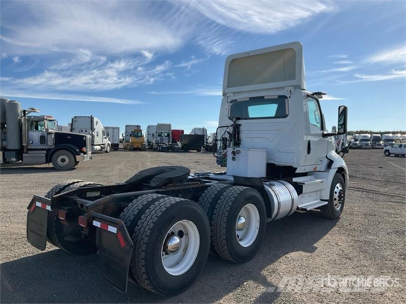 International RH613 6x4 T/A Day Cab Truck Tractor Naudoti vilkikai