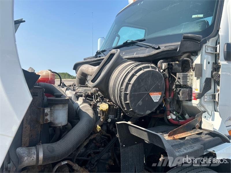 International RH613 6x4 T/A Day Cab Truck Tractor Sattelzugmaschinen