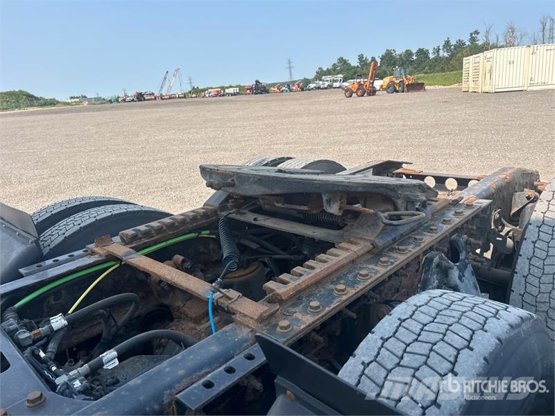 International RH613 6x4 T/A Day Cab Truck Tractor Sattelzugmaschinen
