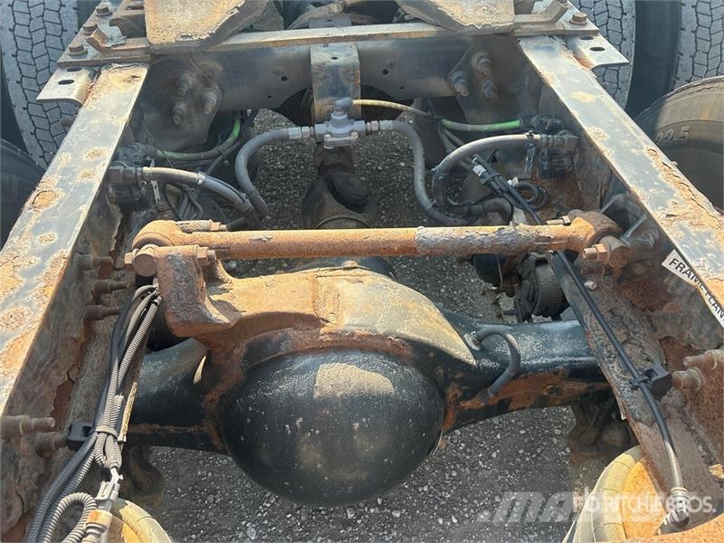 International RH613 6x4 T/A Day Cab Truck Tractor Sattelzugmaschinen