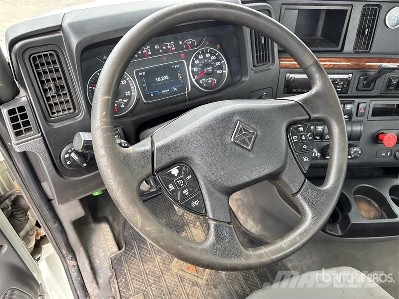 International RH613 6x4 T/A Day Cab Truck Tractor 中古トラクターヘッド | トレーラーヘッド