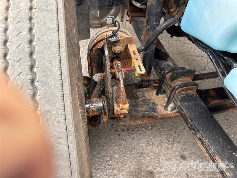 International RH613 6x4 T/A Day Cab Truck Tractor 中古トラクターヘッド | トレーラーヘッド