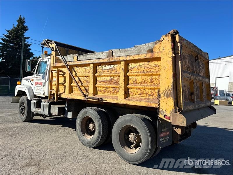 International S Series Tipper trucks