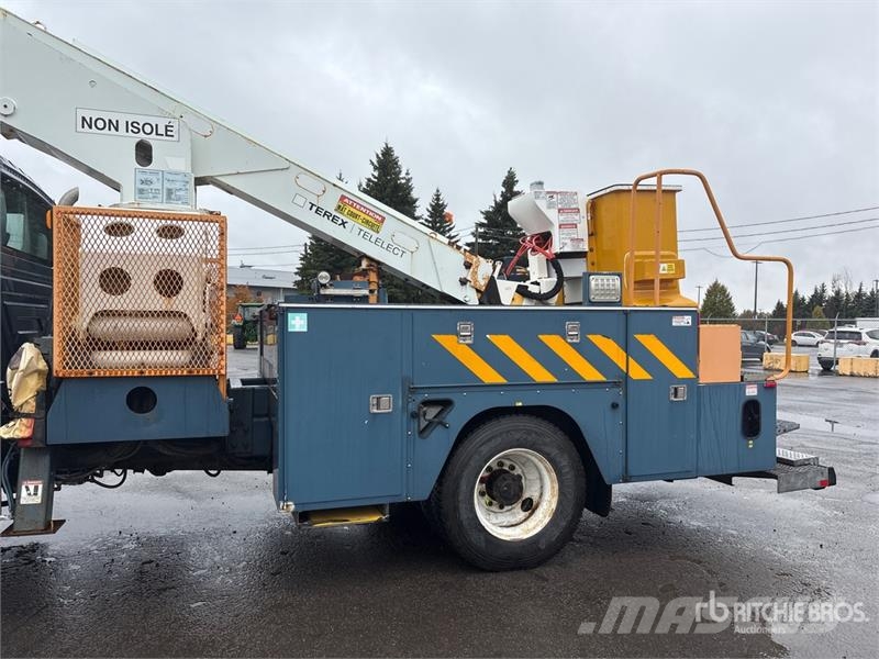 International Terex Hi-Ranger TE403HL 50 ft on International 74 Auto košare