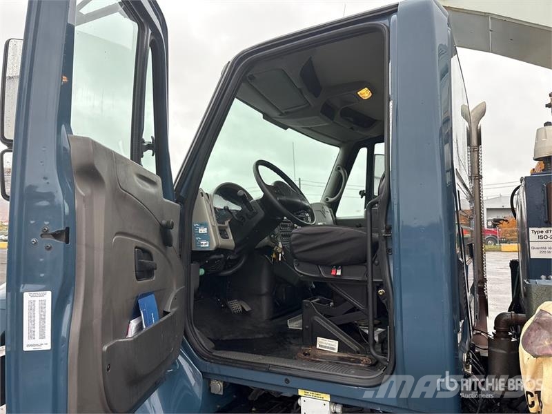 International Terex Hi-Ranger TE403HL 50 ft on International 74 Auto košare