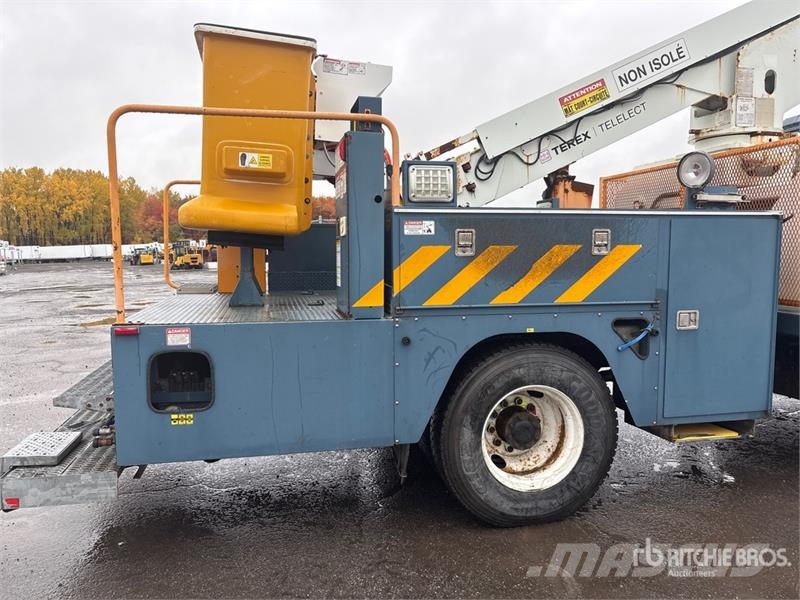 International Terex Hi-Ranger TE403HL 50 ft on International 74 Auto košare
