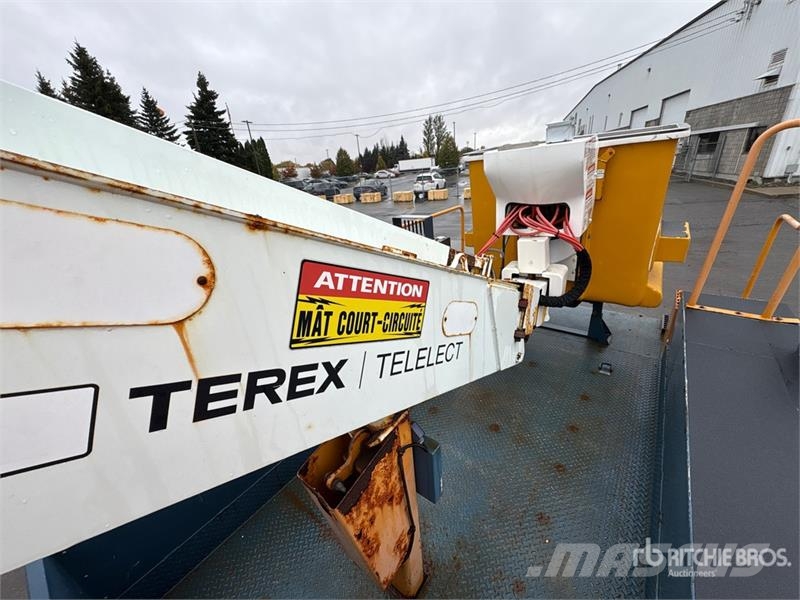 International Terex Hi-Ranger TE403HL 50 ft on International 74 Auto košare