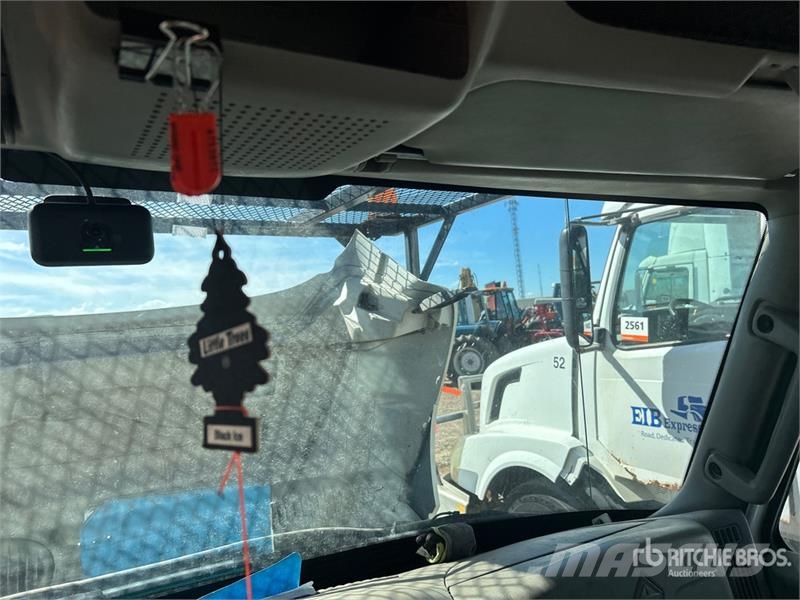 International Terex Telelect Hi-Ranger 5TC-55 55 ft on Internat Teherautóra szerelt emelők és állványok
